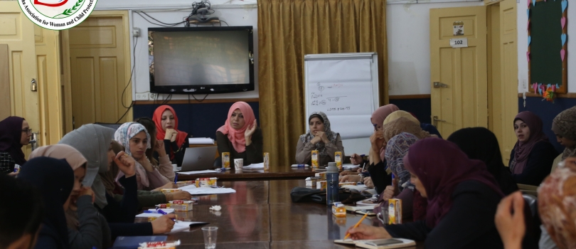 جمعية عايشة لحماية المرأة والطفل تعقد الاجتماع الدوري للموظفين 