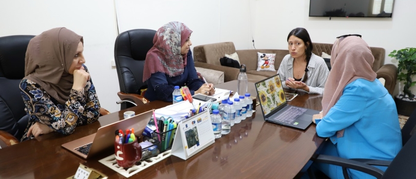 مديرة شراكة الاتحاد في مؤسسة العمل ضد الجوع تزور جمعية عايشة